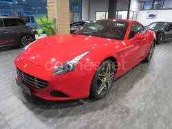 Rojo Usado 2014 Ferrari California Descapotable | 163.900 €