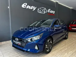 Azul Usado 2021 Hyundai i20 Berlina | 13.995 € (Un poco caro)