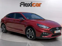 Rojo Usado 2023 Hyundai i30 N Line Berlina | 17.240 € (Buen precio)