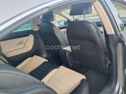 Gris / plata Usado 2011 VW CC R-line BlueMotion Berlina | 12.000 € (Buen precio)