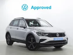 Gris / plata Usado 2021 VW Tiguan Life SUV | 26.300 € (Buen precio)