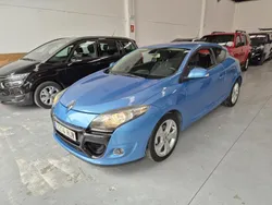 Azul Usado 2012 Renault Mégane III Dynamique Berlina | 7990 € (Un poco caro)