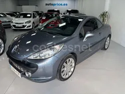 Gris / plata Usado 2007 Peugeot 207 CC Descapotable | 4500 € (Precio justo)