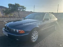 Azul Usado 2000 BMW 523 Berlina | 2700 €