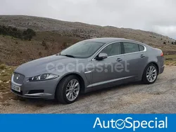 Gris Usado 2012 Jaguar XF Luxury Berlina | 13.490 € (Un poco caro)
