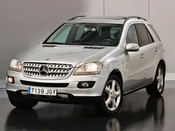 Gris / plata Usado 2007 Mercedes ML320 SUV | 12.100 € (Precio justo)