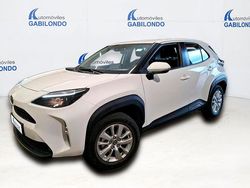 Blanco Usado 2022 Toyota Yaris Hybrid Business Edition SUV | 22.900 € (Precio justo)