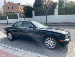 Verde Usado 2004 Jaguar XJ8 Executive Berlina | 9500 €