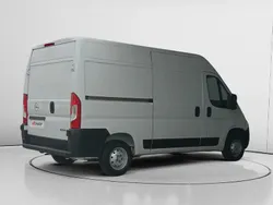 Blanco Usado 2023 Opel Movano Van | 23.610 € (Precio justo)