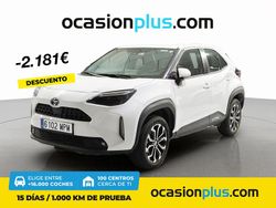 Blanco Usado 2024 Toyota Yaris Hybrid Active Recogida | 24.000 € (Precio justo)