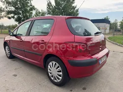 Granate Usado 2003 Peugeot 307 Berlina | 2500 € (Precio justo)
