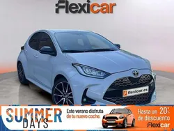 Blanco Usado 2023 Toyota Yaris Hybrid Sport Utilitario | 21.990 € (Precio justo)