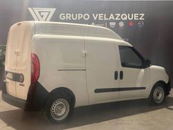Blanco Usado 2019 Fiat Doblò Monovolumen | 15.490 € (Caro)