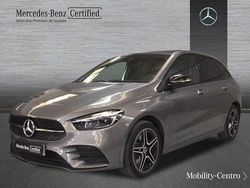 Mountaingrau met. Usado 2023 Mercedes B250 AMG line Monovolumen | 37.900 €