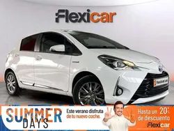 Blanco Usado 2020 Toyota Yaris Hybrid Active Utilitario | 12.890 € (Buen precio)