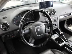 Negro Usado 2006 Audi A3 Sportback Ambiente Berlina | 4700 € (Buen precio)