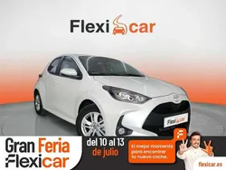 Blanco Usado 2022 Toyota Yaris Edition Utilitario | 15.440 € (Precio justo)