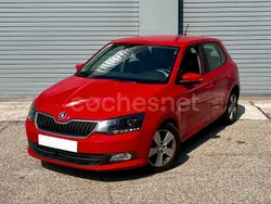Rojo Usado 2018 Skoda Fabia Ambition Berlina | 12.900 € (Precio justo)