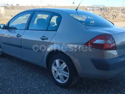 Gris / plata Usado 2005 Renault Mégane II Dynamique Berlina | 3000 € (Precio justo)