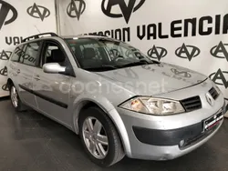 Gris / plata Usado 2005 Renault Mégane II Authentique Berlina | 1999 € (Super precio)