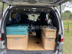 Gris / plata Usado 2004 Hyundai H-1 Monovolumen | 8499 €