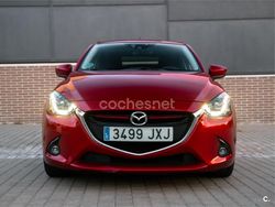 Rojo Usado 2017 Mazda 2 Luxury Berlina | 12.500 € (Un poco caro)