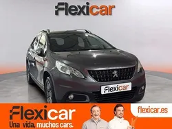 Gris / plata Usado 2017 Peugeot 2008 Style SUV | 11.790 € (Un poco caro)