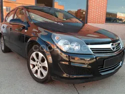 Negro Usado 2008 Opel Astra Cosmo Berlina | 3350 € (Precio justo)
