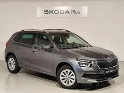 Gris / plata Usado 2022 Skoda Kamiq SUV | 19.900 € (Precio justo)