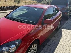 Rojo Usado 2009 Opel Astra GTC Sport Berlina | 3300 € (Precio justo)