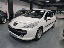 Blanco Usado 2008 Peugeot 207 Sport Utilitario | 4800 € (Precio justo)