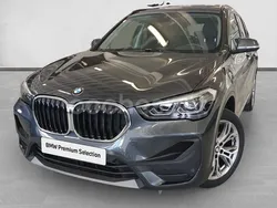 Gris / plata Usado 2021 BMW X1 Advantage SUV | 29.900 € (Un poco caro)