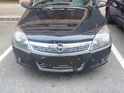 Usado 2008 Opel Astra Cosmo Berlina | 4200 € (Precio justo)