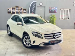 Blanco Usado 2015 Mercedes GLA200 Urban SUV | 17.999 € (Buen precio)