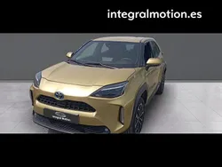 Amarillo Usado 2024 Toyota Yaris Cross Active SUV | 26.990 € (Caro)
