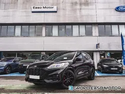 Negro Usado 2023 Ford Kuga ST-Line X SUV | 37.600 €