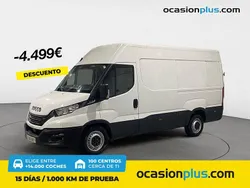 Blanco Usado 2023 Iveco Daily Berlina | 30.350 € (Precio justo)