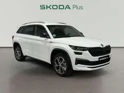 Blanco Usado 2023 Skoda Kodiaq SportLine SUV | 35.390 € (Caro)