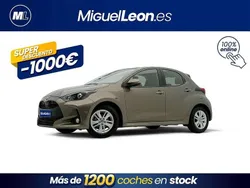 Marrón Usado 2022 Toyota Yaris Edition Berlina | 13.985 € (Super precio)
