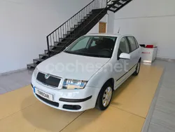 Blanco Usado 2006 Skoda Fabia Comfort Berlina | 2990 € (Buen precio)