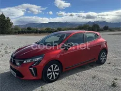 Rojo Usado 2024 Mitsubishi Colt Motion Berlina | 15.990 € (Precio justo)