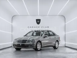 Gris / plata Usado 2005 Mercedes C180 Elegance Berlina | 6999 € (Precio justo)
