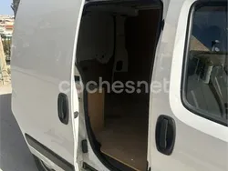Blanco Usado 2016 Fiat Fiorino Monovolumen | 5900 € (Caro)