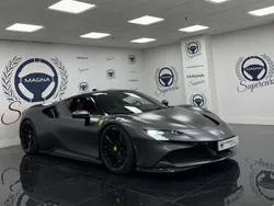 Gris Usado 2022 Ferrari SF90 Coupe | 584.900 €