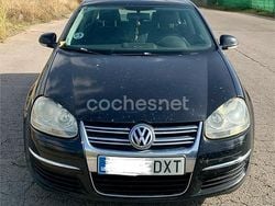 Negro Usado 2006 VW Jetta Trendline Berlina | 4999 € (Precio justo)