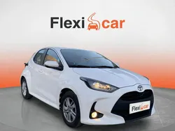 Blanco Usado 2024 Toyota Yaris Edition Berlina | 18.790 € (Precio justo)