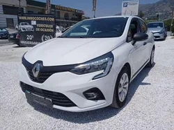 Blanco Usado 2021 Renault Clio V Zen Utilitario | 10.999 € (Precio justo)