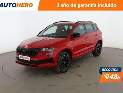 Rojo Usado 2024 Skoda Karoq SportLine SUV | 29.142 € (Precio justo)