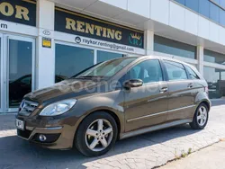 Marrón Usado 2009 Mercedes B180 Monovolumen | 5990 € (Precio justo)