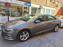 Gris / plata Usado 2018 Opel Insignia Excellence Berlina | 10.490 € (Un poco caro)